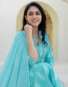 Skylee Women Kurta Pant Dupatta Set