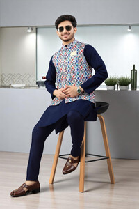 TRUST OUS Men Kurta Pyjama Ethnic Jacket Set