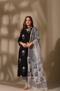 Royal Export Women Kurta Pant Dupatta Set