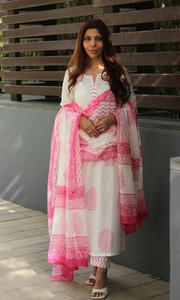 SANGOURI Women Kurti Pant Attached Dupatta Set