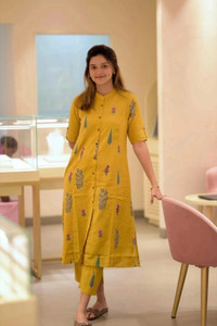 YAGNIK FASHION Women Kurti Palazzo Set