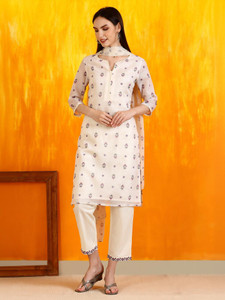 W Women Kurta Pant Dupatta Set