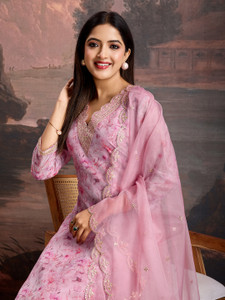 House of Pataudi Women Kurta Pant Dupatta Set
