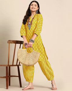 LOOKMARK Women Kurta Pant Set