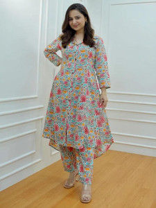 Shrivani Women Kurti Palazzo Set