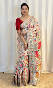 NEZAA EXPORT Woven, Floral Print Kanjivaram Jacquard, Pure Silk Saree
