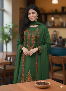 REET MAHAL Wool Floral Print Salwar Suit Material