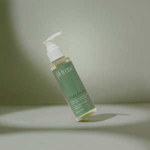 the pHrase Clarifying Gentle for acne & acne marks with Green Tea,Cica, Salicylic Face Wash