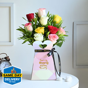 9968370fl Fresh Bunch of 10 Mixed Roses in a Flower Box for Mom Roses Bouquets