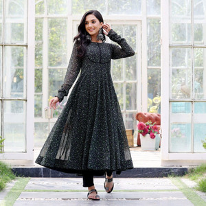 Voonik gowns on sale party wear