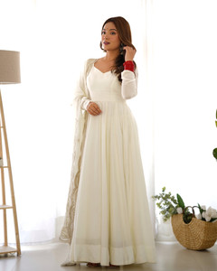 CULTISE QUEEN Solid Anarkali Kurta, Bottom & Dupatta Set