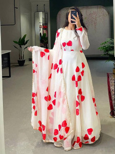 Gowns Upto 50 to 80 OFF on Indian Gowns Designs Online at Best