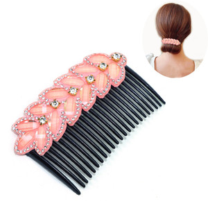 13 Claw Clip Hairstyles Thatll Upgrade Your Everyday Look