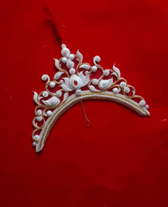 FASHIONGROW Lotus Design Bridal and Wedding White Mukut Hair Accessory Set