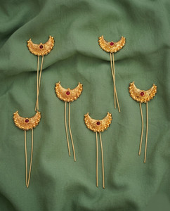 Vindaa Gold Plated Chandra Khopa Traditional Crescent Hair Pin Set with Red Stone Hair Pin