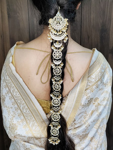 Karatcart Gold Plated Floral Handcrafted Kundan Bridal Wedding