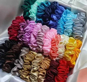 Misa 12pcs Hair Scrunchies Velvet Elastic Hair Bands Scrunchy For Women and Girls Rubber Band