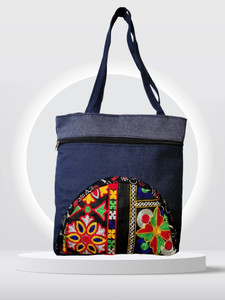 CLASSIQUE Women Blue Shoulder Bag