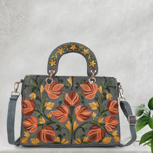 Eveda Women Grey Handbag