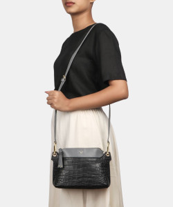 HIDESIGN Women Black Sling Bag