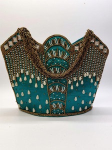 Zari and Fashion Women Green Handbag