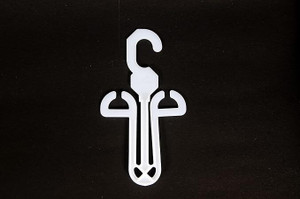 Buyer's Choice 20 Pack Plastic Hangers - Image 1