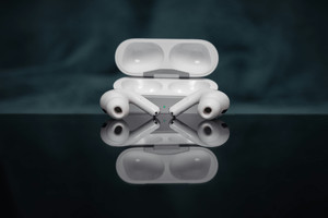 BeatFlow Airpods Pro 2 (2nd generation) Earbuds Type-C Fast Charge, ANC, Bluetooth