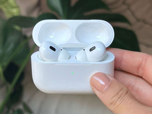 GWALBROS New Airpods Pro White TWS Bluetooth Earbuds, True Wireless Headphone F01 Bluetooth