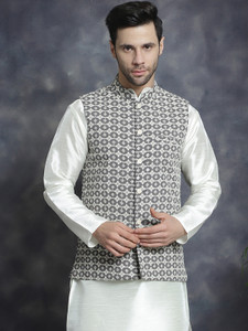 Jompers Sleeveless Embroidered Men Jacket