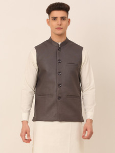 Jompers Sleeveless Solid Men Jacket
