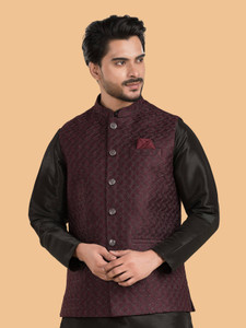 TRENDS OF ETHNIC Sleeveless Embroidered Men Jacket