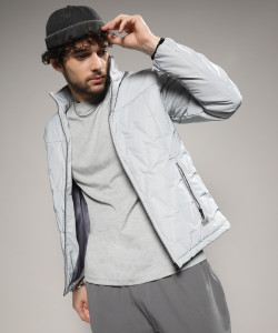 कैंपस सुत्रा पुरुषों के लिए सॉलिड फुल स्लीव जैकेट