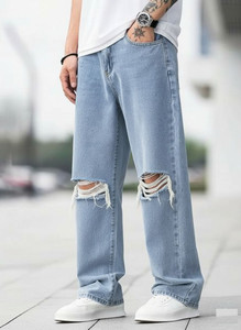 Maahit Loose Fit Men Light Blue Jeans