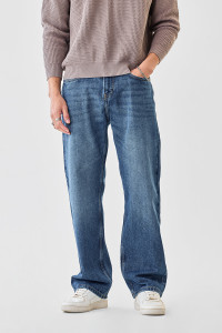 Snitch Straight Fit Men Blue Jeans