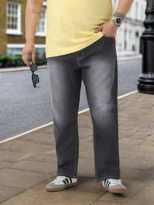 Urbano Plus Straight Fit Men Dark Grey Jeans