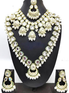 Sukhigold Alloy Gold-plated White Jewellery Set