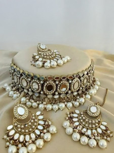 ABHRIK IMITATION Crystal Gold-plated White, Gold Jewellery Set