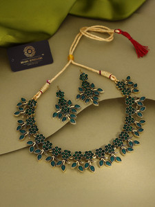 brado jewellery Brass Gold-plated Gold, Green Jewellery Set