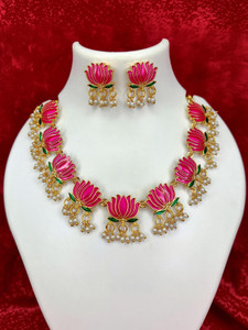 Zyra Alloy Gold-plated Multicolor Jewellery Set