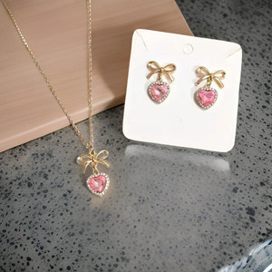 AVIRA ENTERPRISES Alloy Gold-plated Gold Jewellery Set