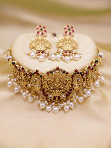 Vivanta Alloy Multicolor Jewellery Set
