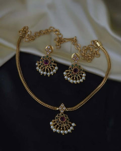 RUJVE JEWELLERY Brass, Copper Gold-plated Gold Jewellery Set