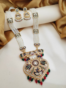 Heeva Alloy Multicolor Jewellery Set