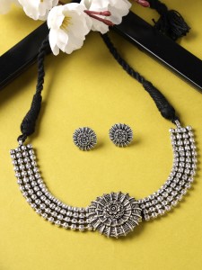 Sukkhi Alloy Rhodium Silver Jewellery Set