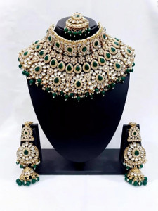 Jokerwal brothers Alloy Gold-plated Green Jewellery Set