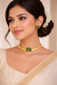 visaga aura Alloy Green, Gold Jewellery Set