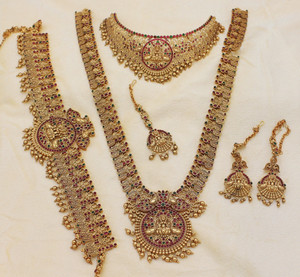 Nagneshi Art Alloy Gold-plated Gold, Green, Ruby Red Jewellery Set