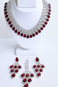 VIKAFIYA Alloy Brass Maroon Jewellery Set