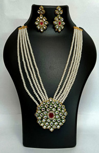 Rajasthani Juwelen Brass Gold-plated White, Green Jewellery Set
