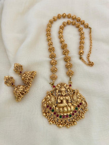 RUJVE JEWELLERY Brass Gold-plated Gold Jewellery Set